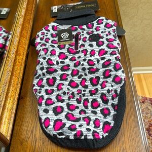New Canada pooch knit fleece dog jacket. Size 18. Pink/black/grey leopard print.